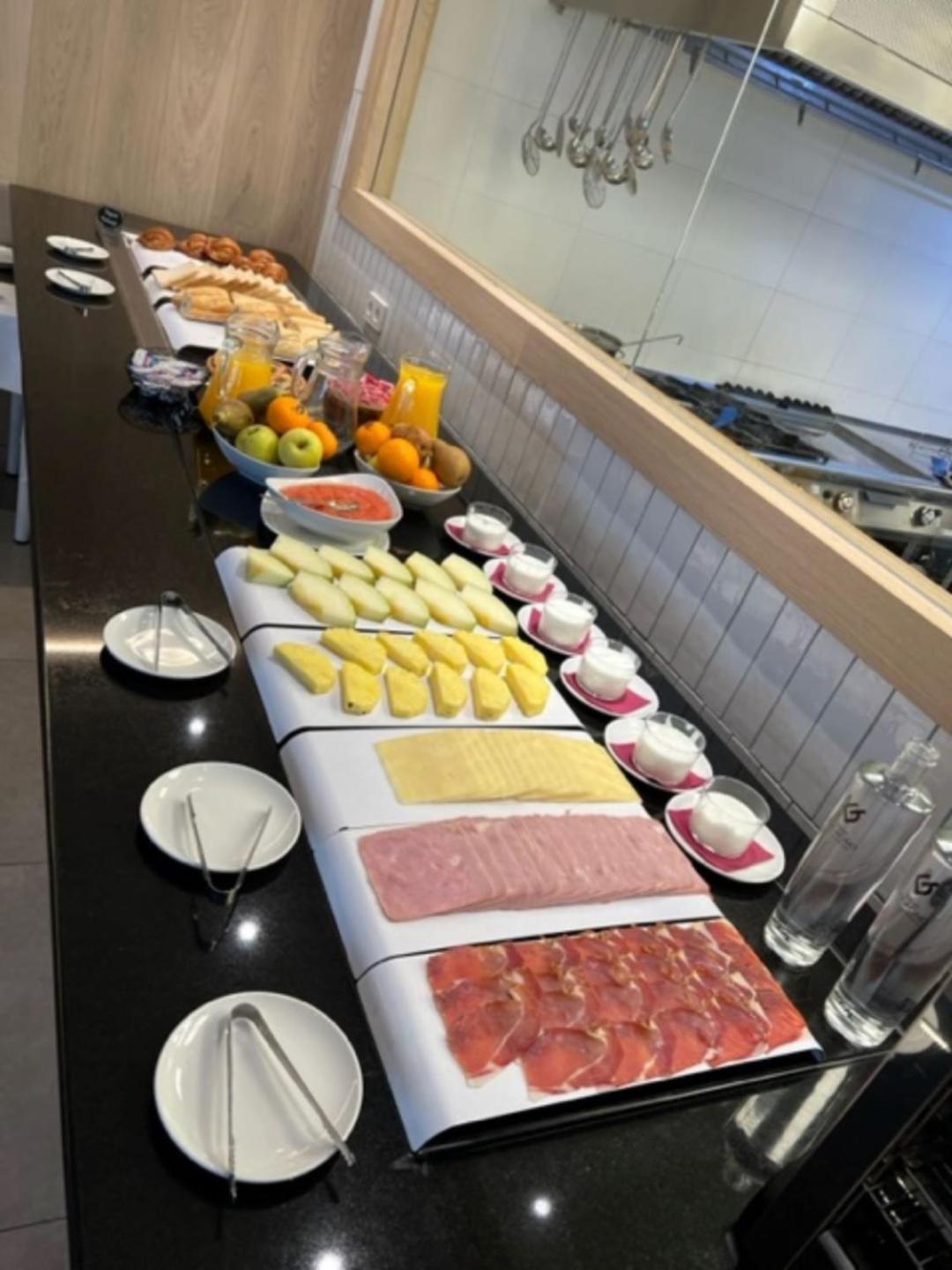 Iraipe Logrono Hotel Eksteriør billede